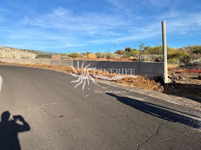 Grunde uden byggetilladelser til salg i Guía de Isora - € 160.000 (Ref: 9459421)