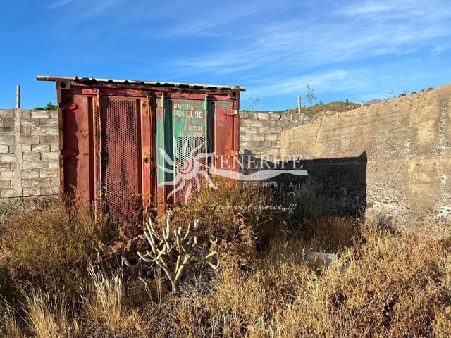 Grunde uden byggetilladelser til salg i Guía de Isora - € 160.000 (Ref: 9459421)