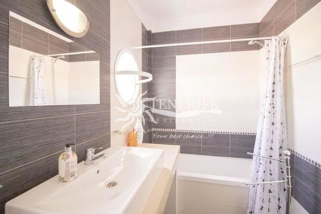 5 bedroom Villa for sale in Torviscas with pool garage - € 1,500,000 (Ref: 9459428)