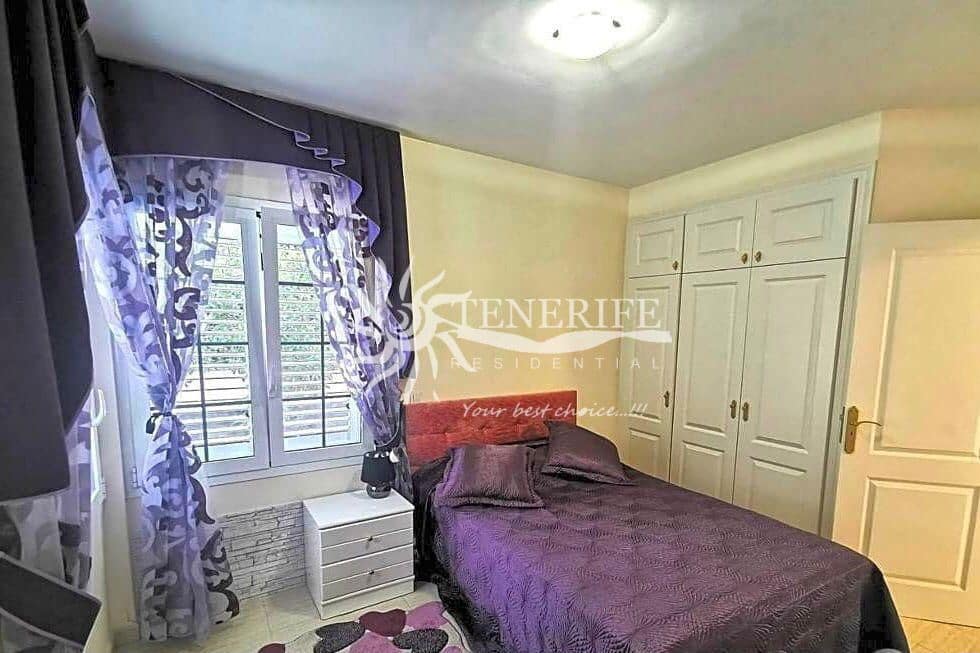 5 bedroom Villa for sale in Torviscas with pool garage - € 1,500,000 (Ref: 9459428)