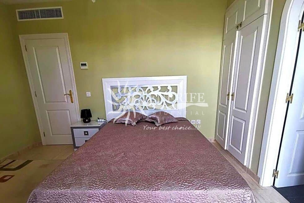 5 bedroom Villa for sale in Torviscas with pool garage - € 1,500,000 (Ref: 9459428)