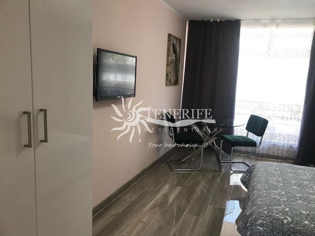 Studio for sale in Adeje - € 240,000 (Ref: 9459430)