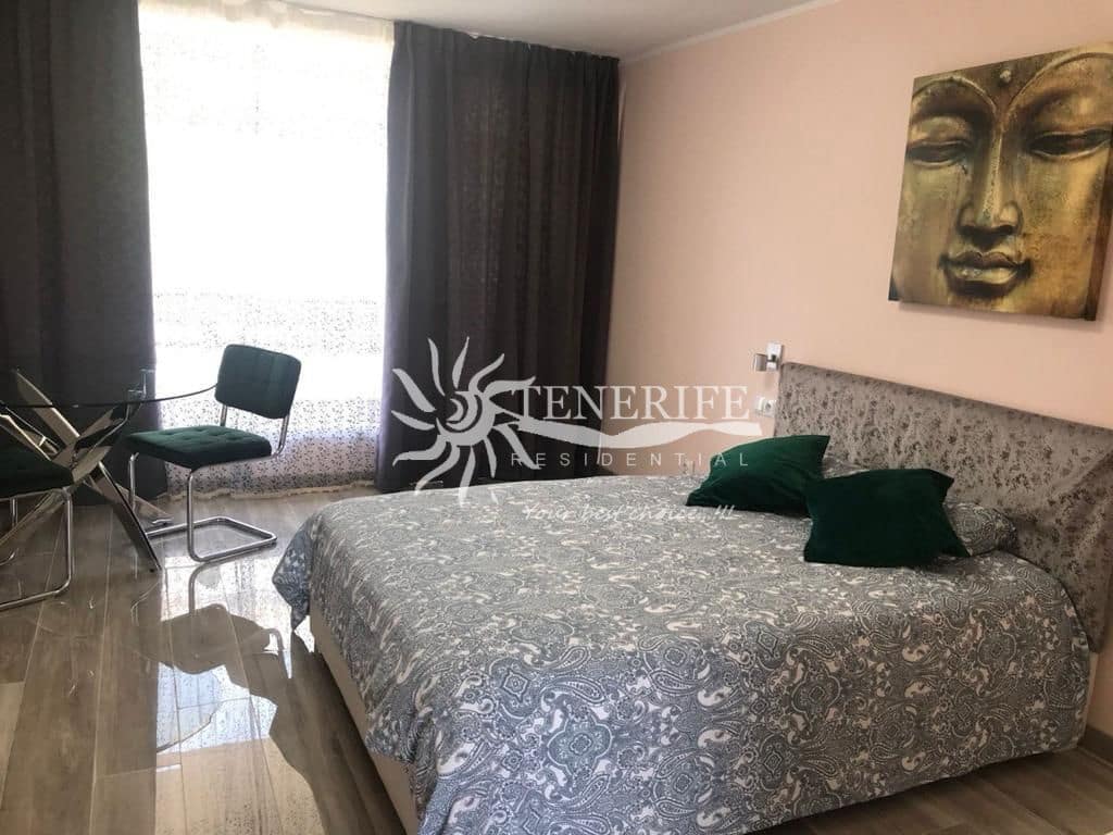Studio for sale in Adeje - € 240,000 (Ref: 9459430)