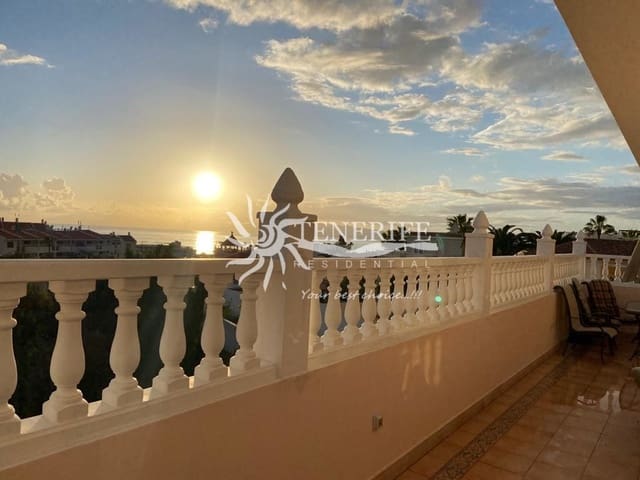 4 sovrum Villa till salu i Callao Salvaje, Adeje med pool - 890 000 € (Ref: 9459432)