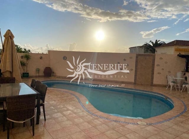 4 sovrum Villa till salu i Callao Salvaje, Adeje med pool - 890 000 € (Ref: 9459432)