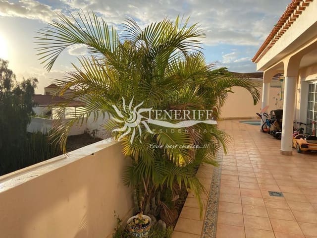 4 sovrum Villa till salu i Callao Salvaje, Adeje med pool - 890 000 € (Ref: 9459432)