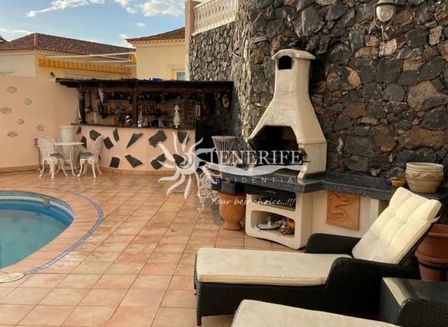4 sovrum Villa till salu i Callao Salvaje, Adeje med pool - 890 000 € (Ref: 9459432)