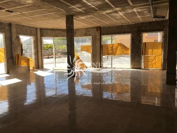Commercial for sale in Buzanada, Arona - € 350,000 (Ref: 9459433)