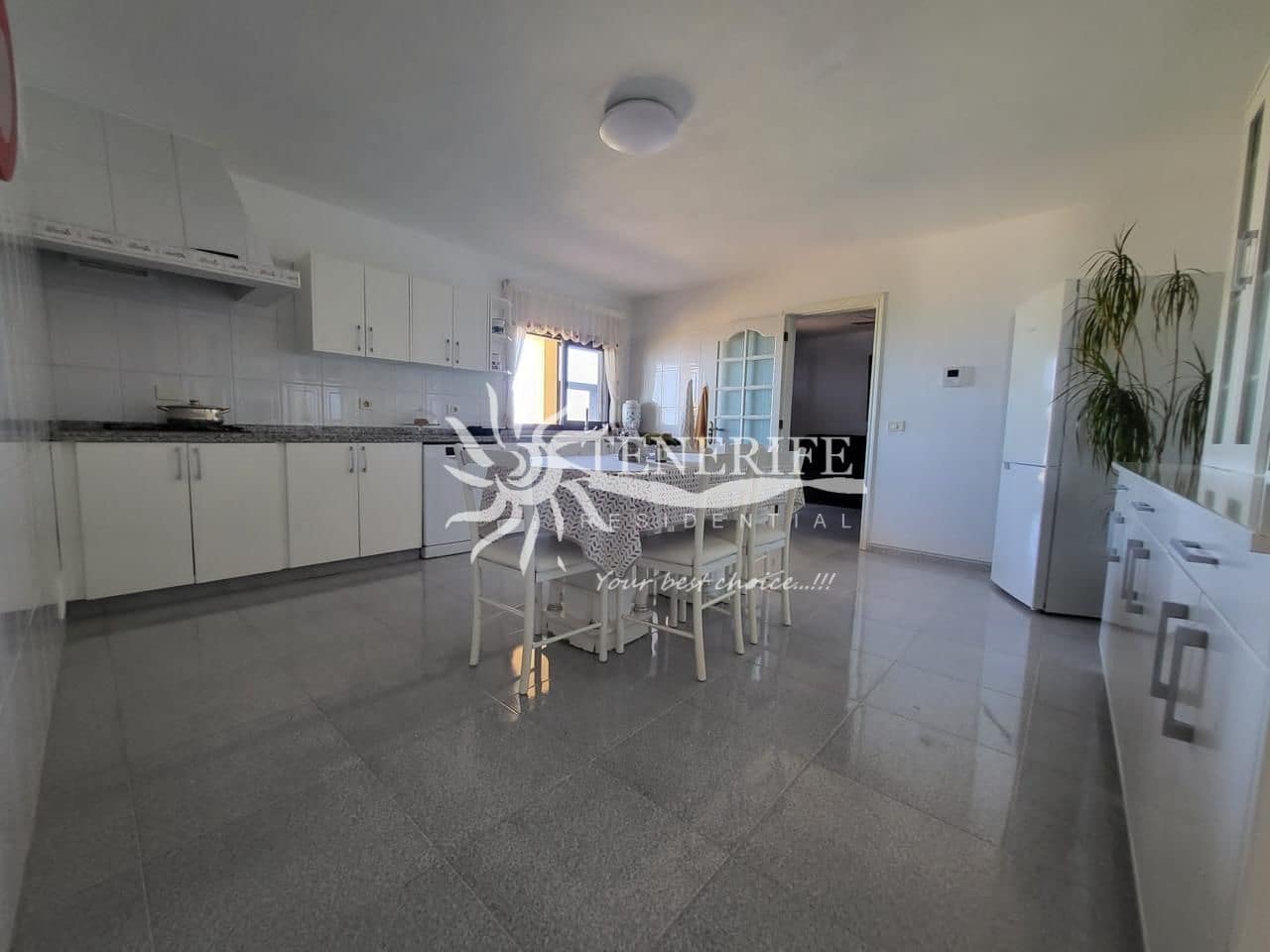 4 chambre Finca/Maison de Campagne à vendre à Adeje - 890 000 € (Ref: 9459434)