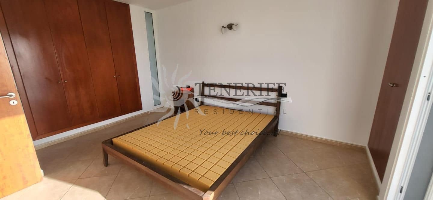 Pareado de 3 habitaciones en Adeje en venta con piscina garaje - 850.000 € (Ref: 9459436)