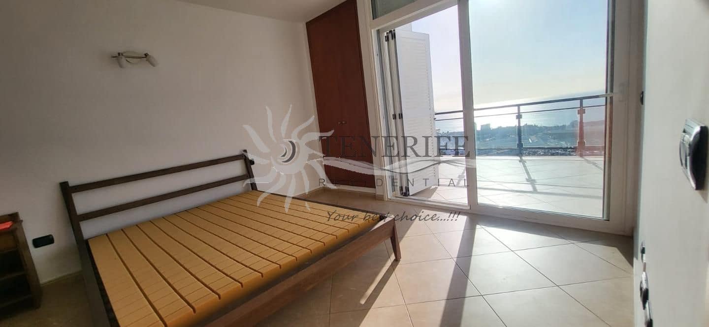 Pareado de 3 habitaciones en Adeje en venta con piscina garaje - 850.000 € (Ref: 9459436)