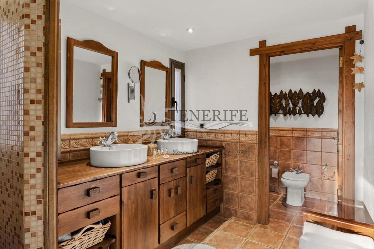 4 camera da letto Villa in vendita in Adeje con piscina garage - 3.150.000 € (Rif: 9459437)