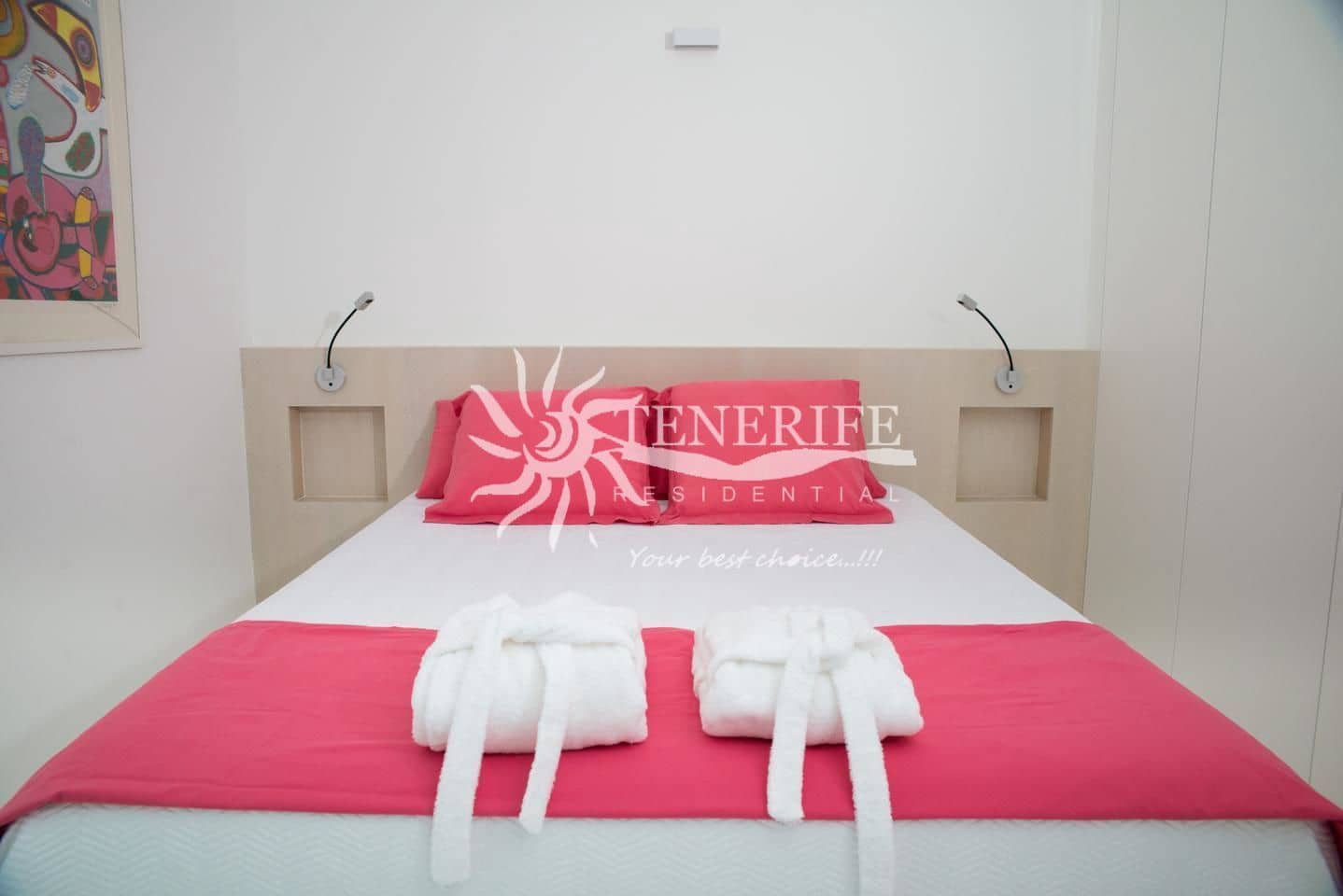 4 makuuhuone Paritalo myytävänä paikassa Arona mukana uima-altaan - 985 000 € (Ref: 9459438)