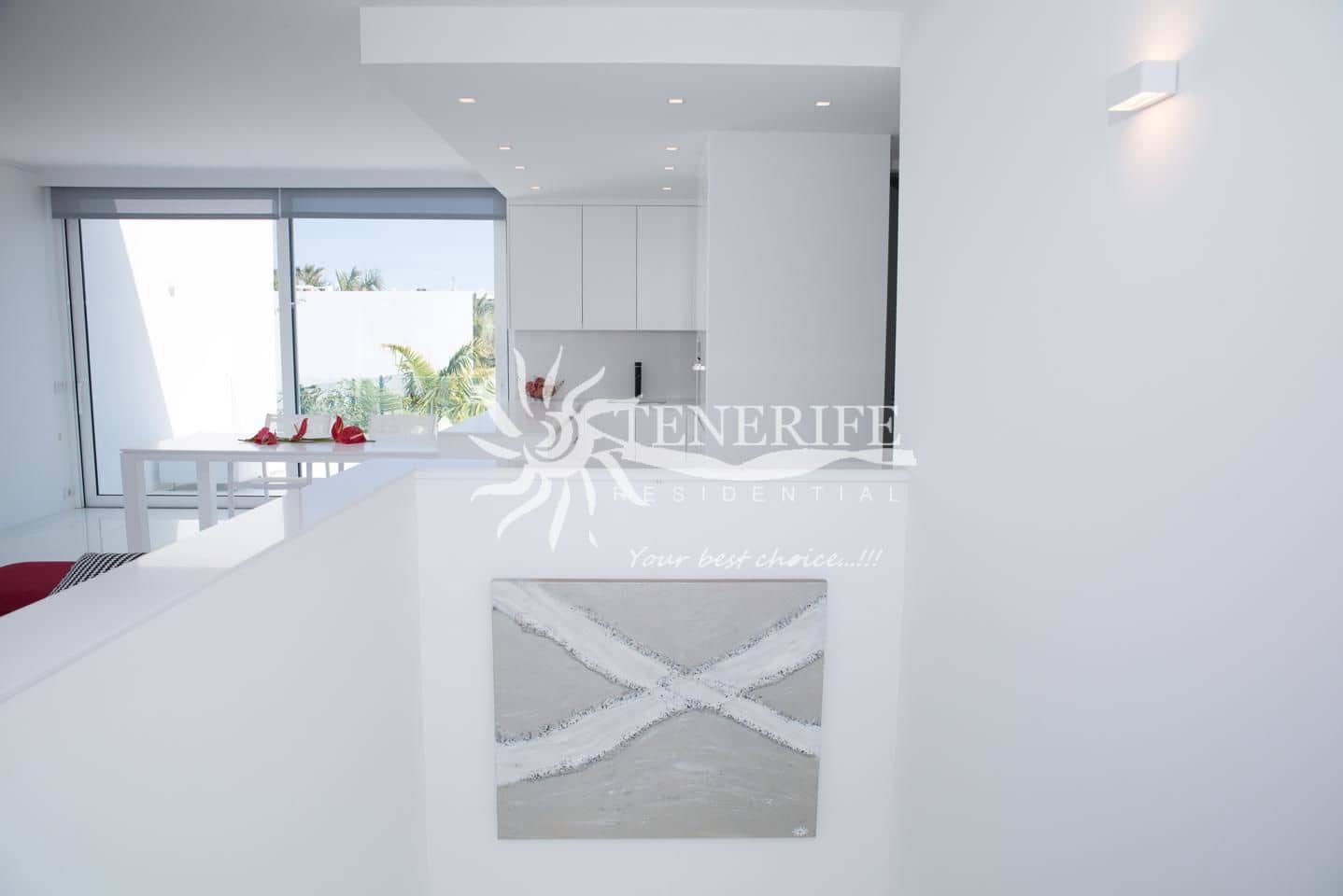 4 makuuhuone Paritalo myytävänä paikassa Arona mukana uima-altaan - 985 000 € (Ref: 9459438)