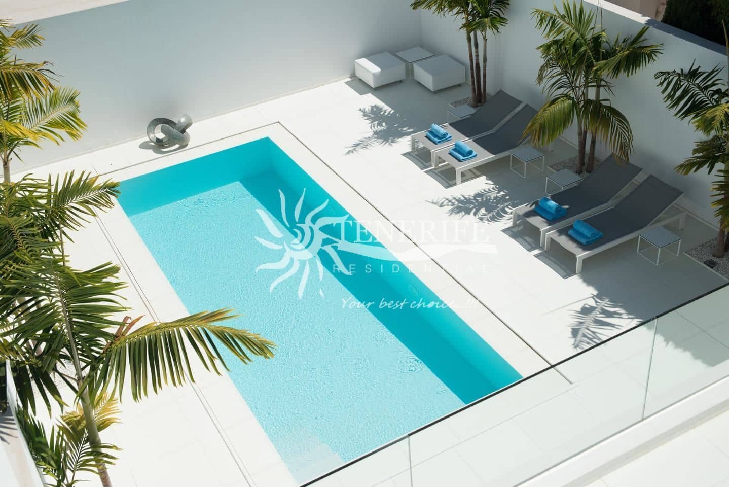 4 makuuhuone Paritalo myytävänä paikassa Arona mukana uima-altaan - 985 000 € (Ref: 9459438)