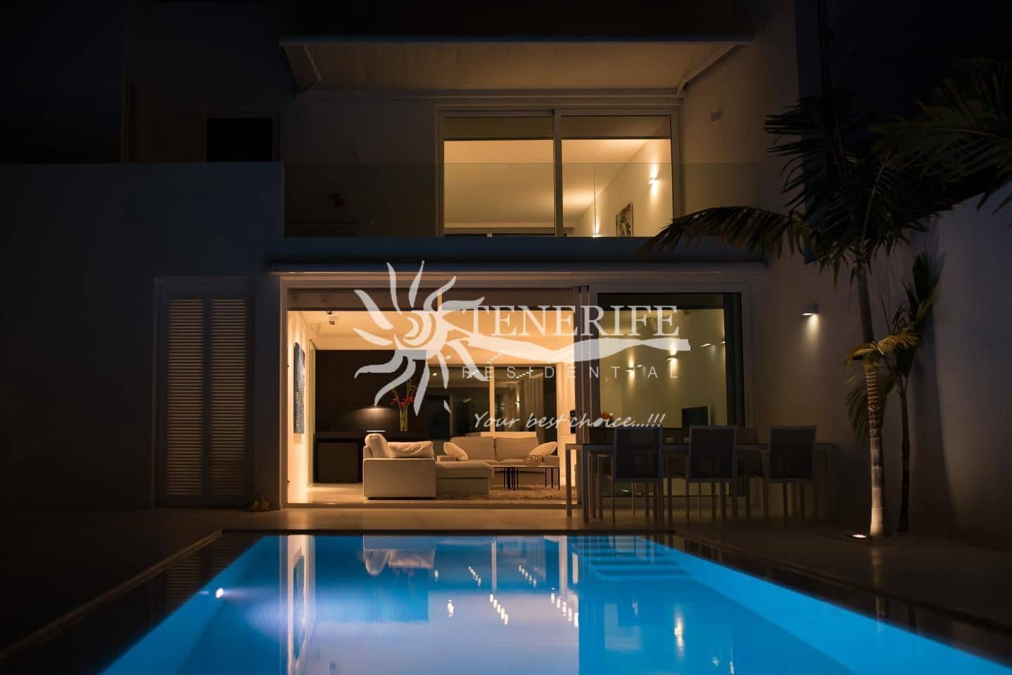 4 makuuhuone Paritalo myytävänä paikassa Arona mukana uima-altaan - 985 000 € (Ref: 9459438)