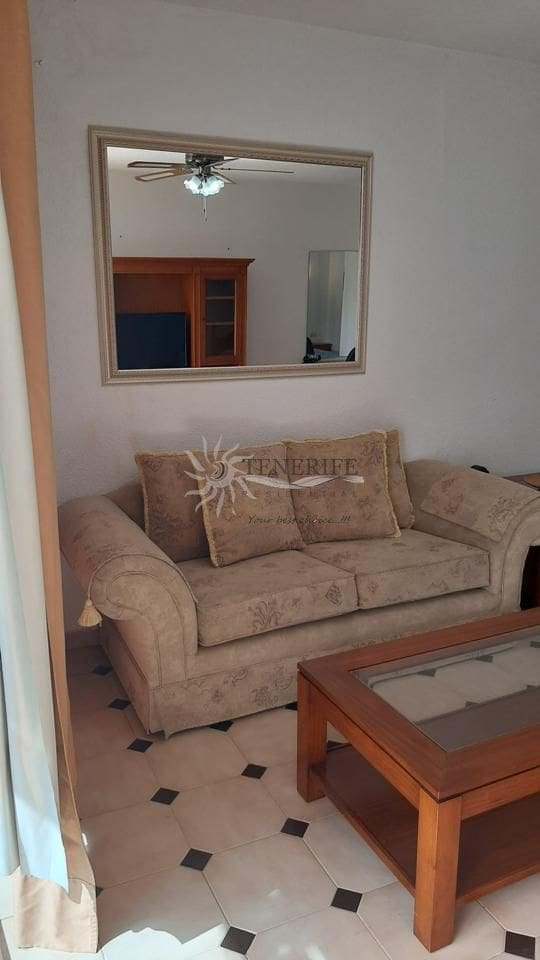 Studio for sale in Adeje with pool - € 189,000 (Ref: 9459441)