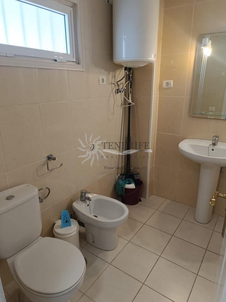 Studio for sale in Adeje with pool - € 189,000 (Ref: 9459441)