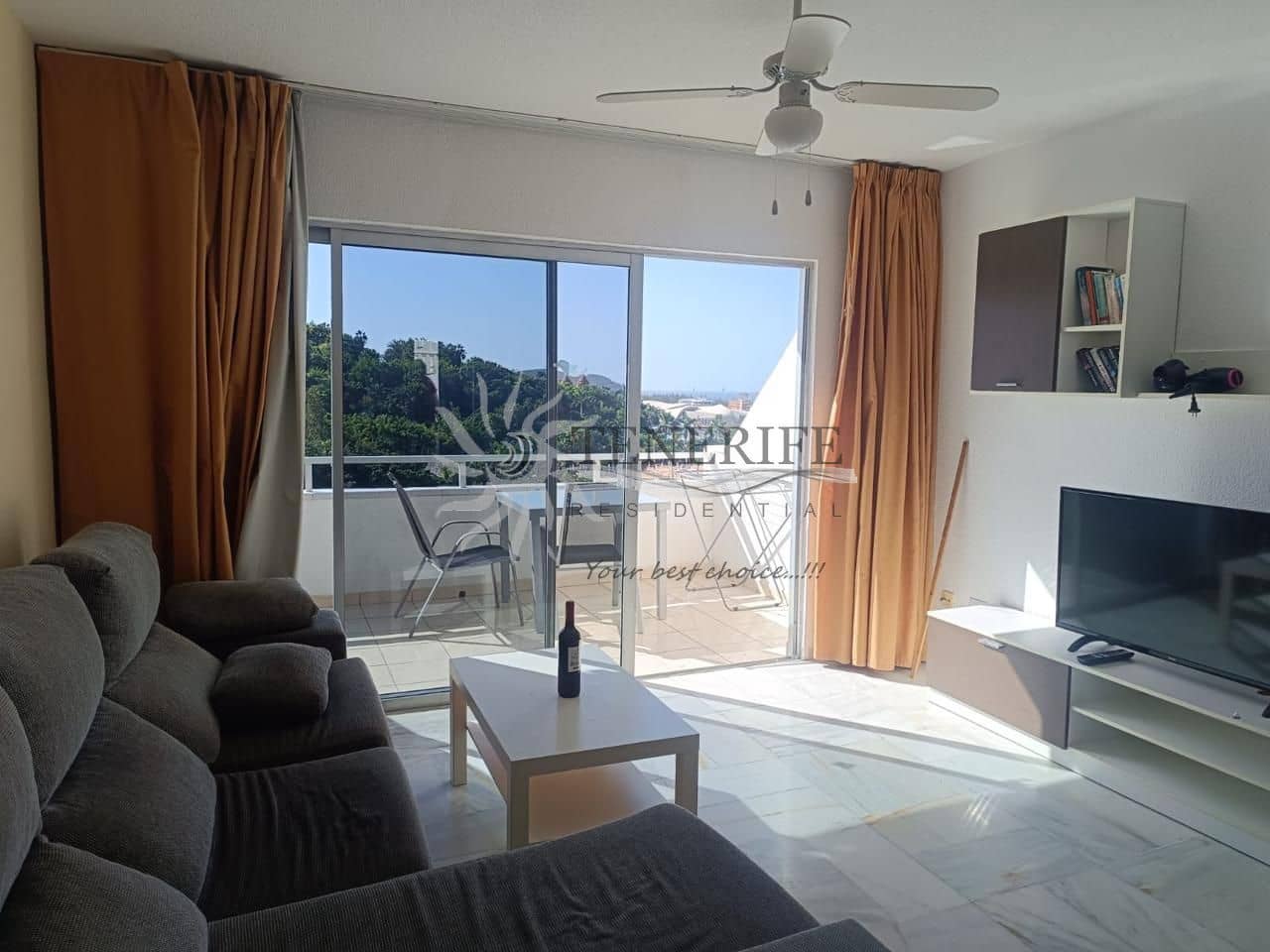 Studio for sale in Adeje with pool - € 189,000 (Ref: 9459441)