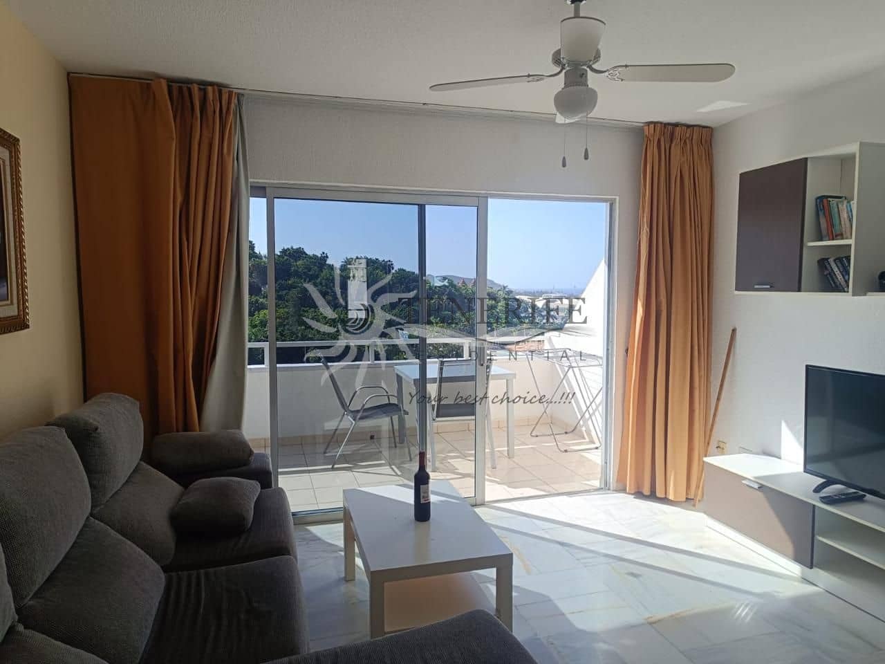 Studio for sale in Adeje with pool - € 189,000 (Ref: 9459441)