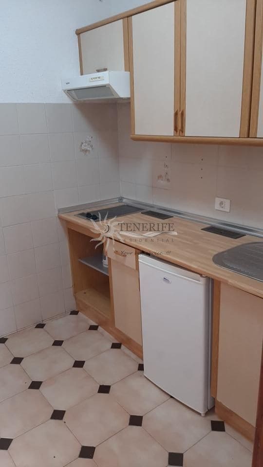 Studio for sale in Adeje with pool - € 189,000 (Ref: 9459441)