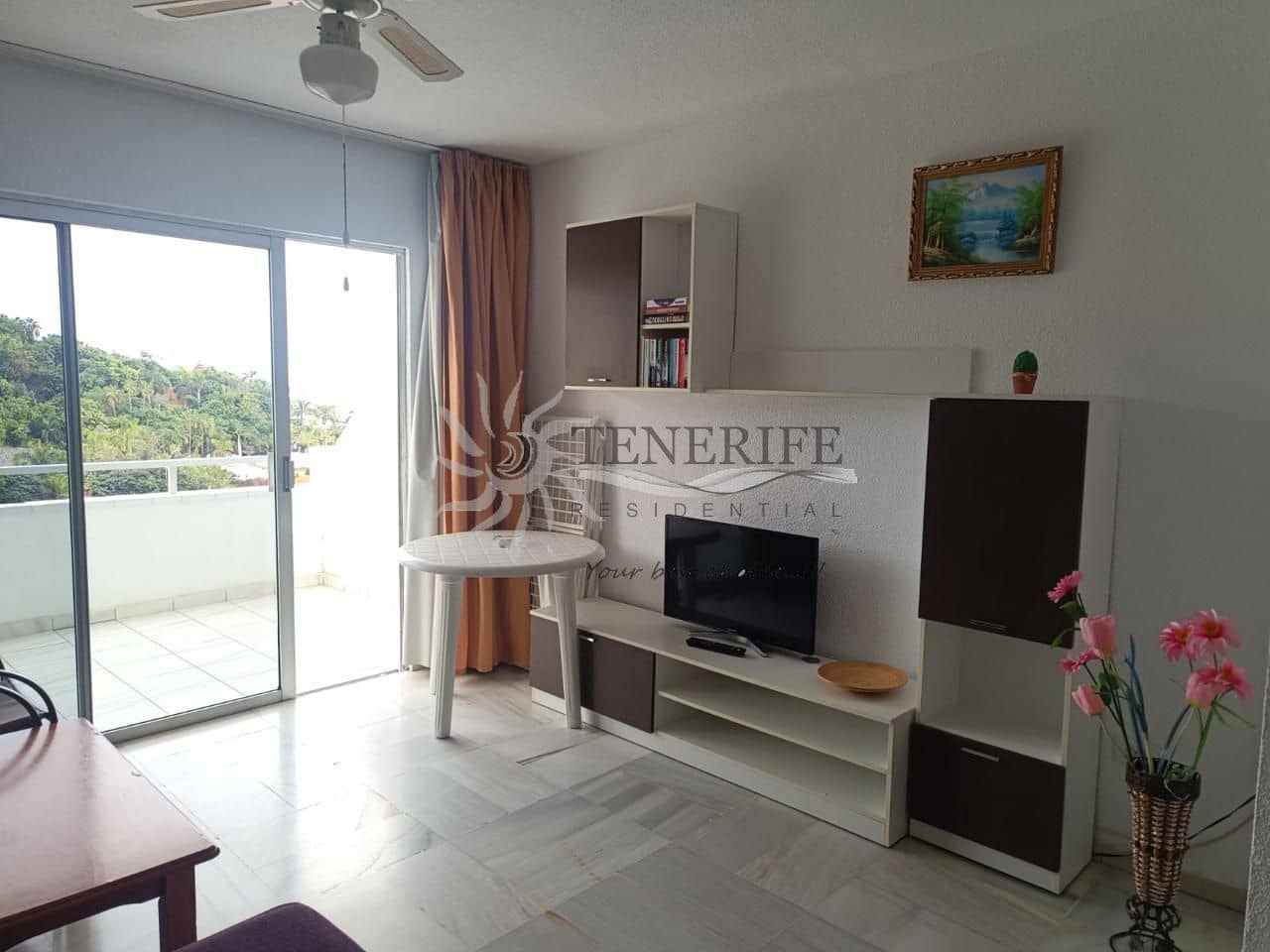 Studio for sale in Adeje with pool - € 189,000 (Ref: 9459441)
