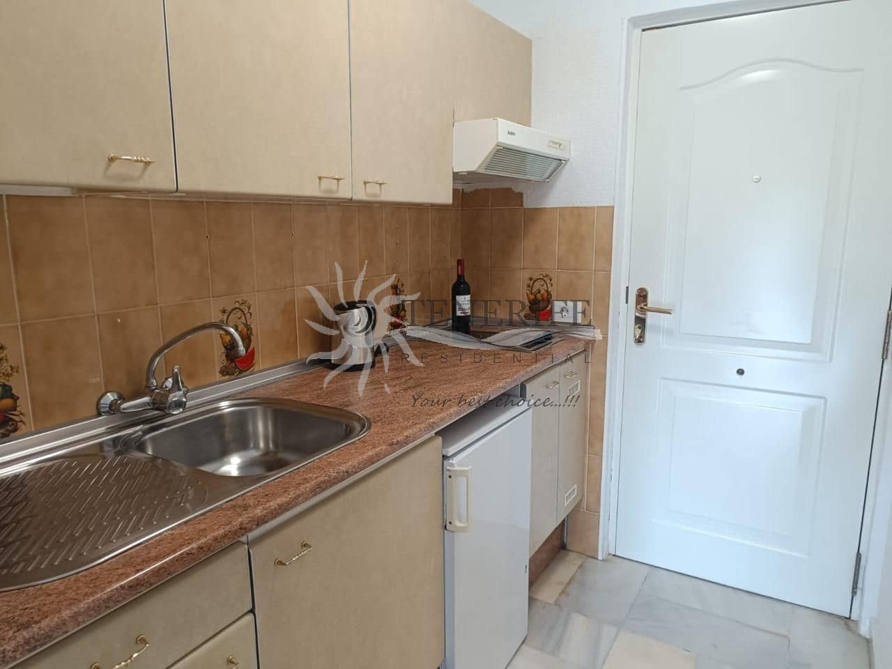 Studio for sale in Adeje with pool - € 189,000 (Ref: 9459441)