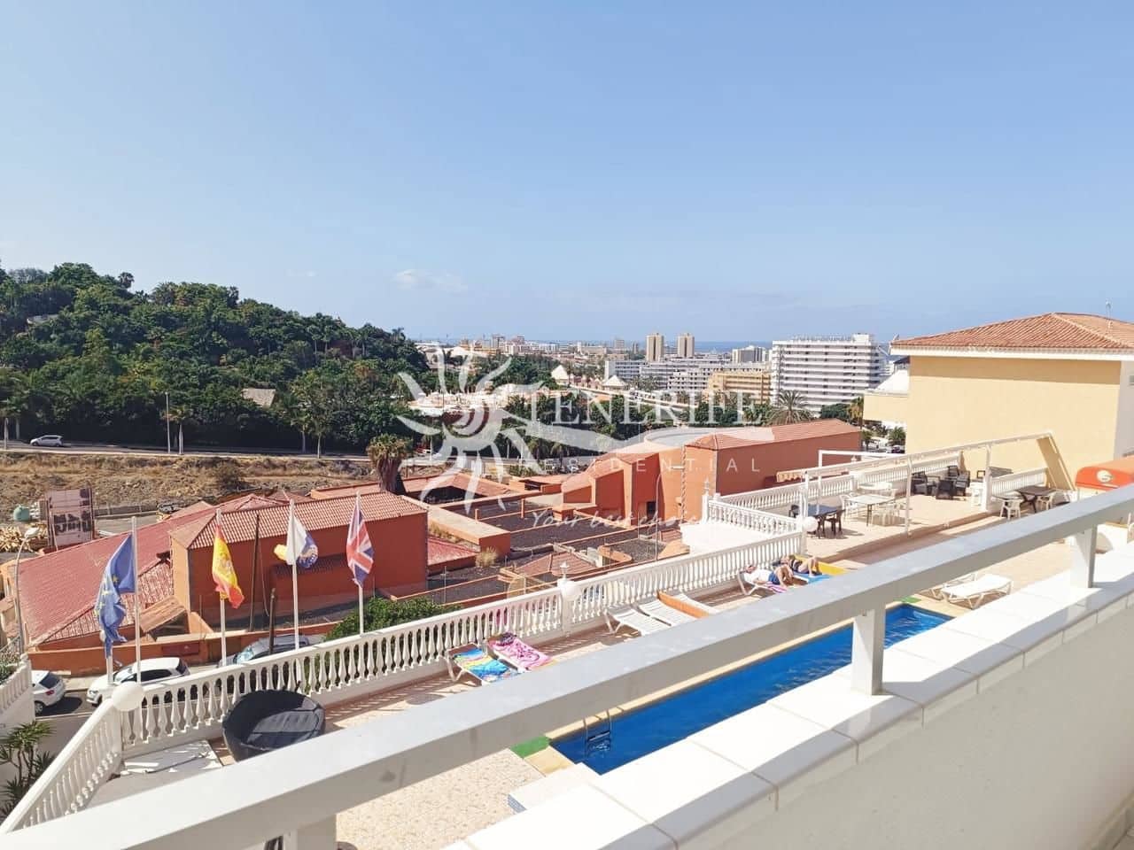 Studio for sale in Adeje with pool - € 189,000 (Ref: 9459441)