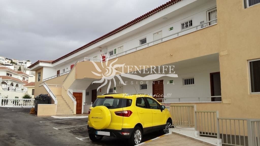 Studio for sale in Adeje with pool - € 189,000 (Ref: 9459441)