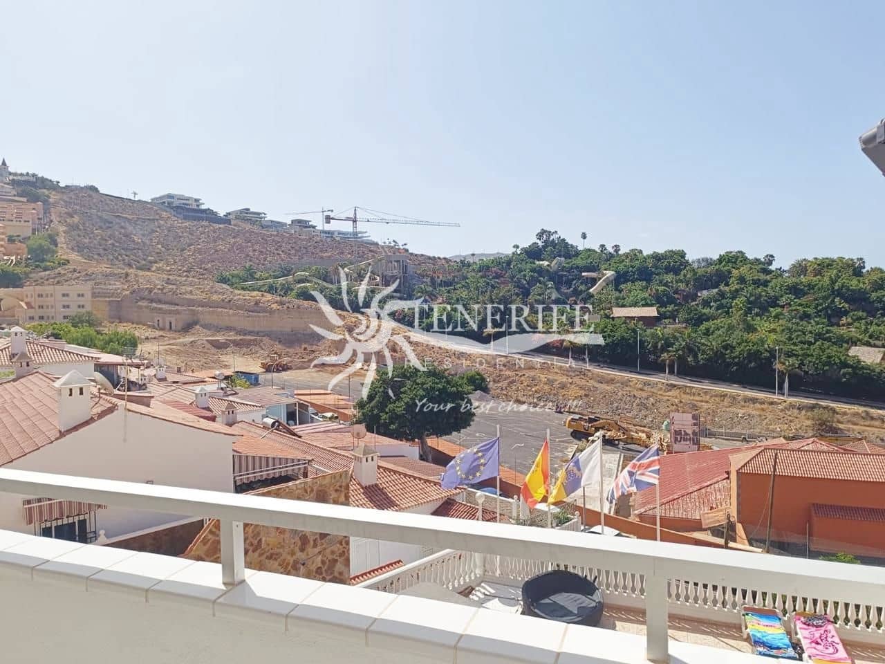 Studio for sale in Adeje with pool - € 189,000 (Ref: 9459441)
