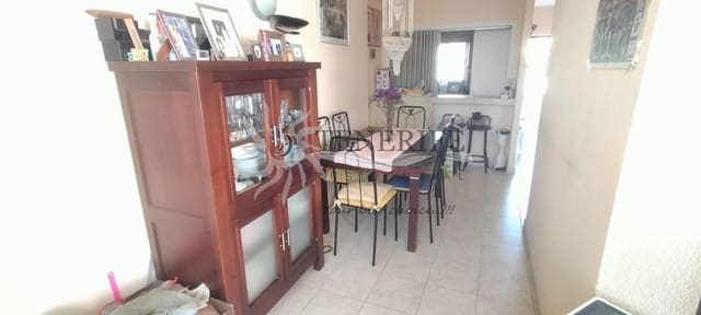 Piso de 1 habitación en Playa de las Américas, Adeje en venta con garaje - 275.000 € (Ref: 9733856)