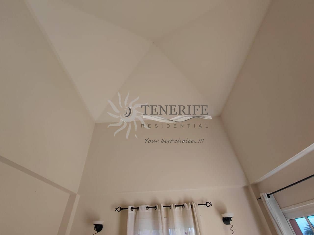 2 soverom Leilighet til salgs i Costa Adeje med garasje - € 750 000 (Ref: 9758184)