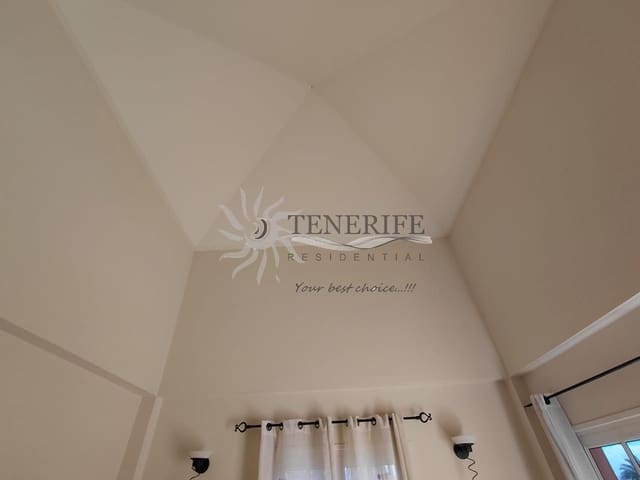 2 soverom Leilighet til salgs i Playa del Duque, Adeje med garasje - € 750 000 (Ref: 9758184)