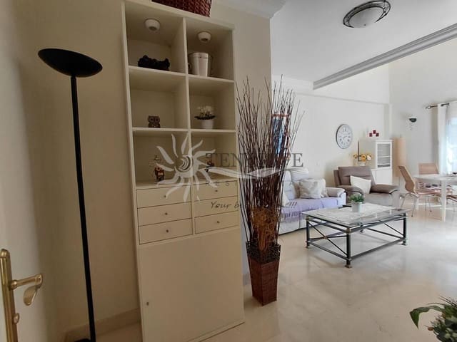 2 soverom Leilighet til salgs i Playa del Duque, Adeje med garasje - € 750 000 (Ref: 9758184)