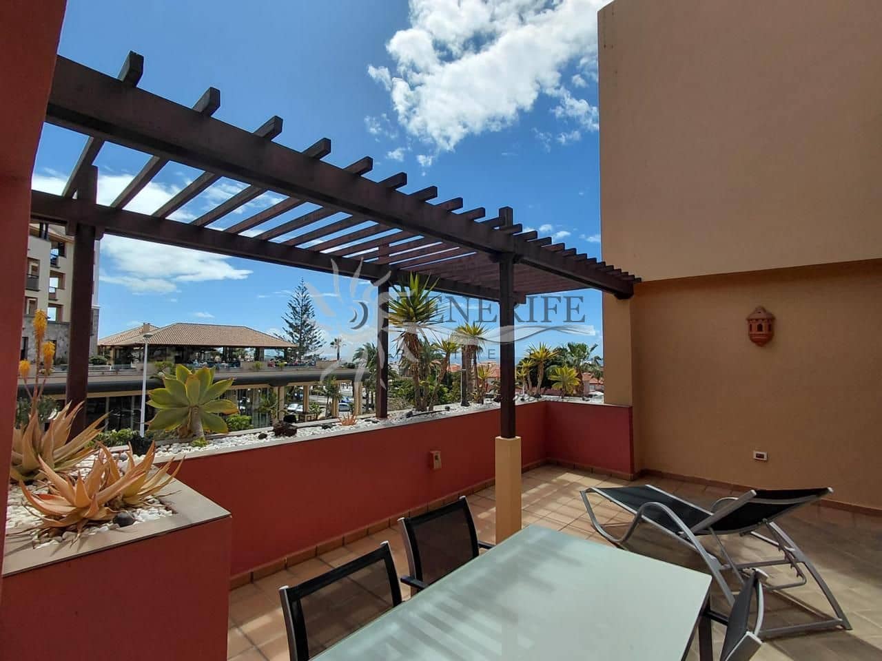 2 soverom Leilighet til salgs i Costa Adeje med garasje - € 750 000 (Ref: 9758184)