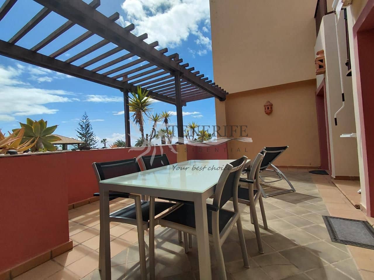 2 soverom Leilighet til salgs i Costa Adeje med garasje - € 750 000 (Ref: 9758184)