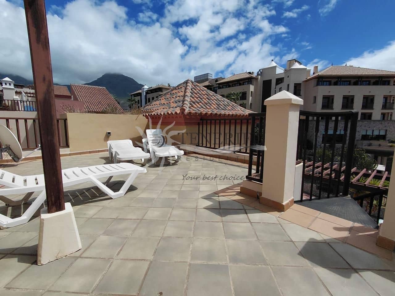 2 soverom Leilighet til salgs i Costa Adeje med garasje - € 750 000 (Ref: 9758184)