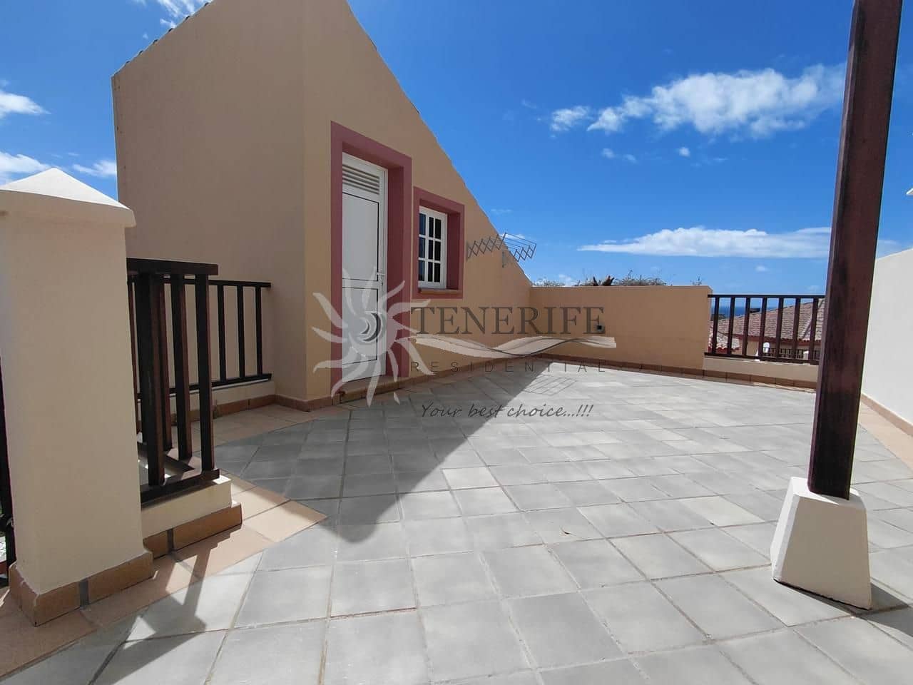 2 soverom Leilighet til salgs i Costa Adeje med garasje - € 750 000 (Ref: 9758184)