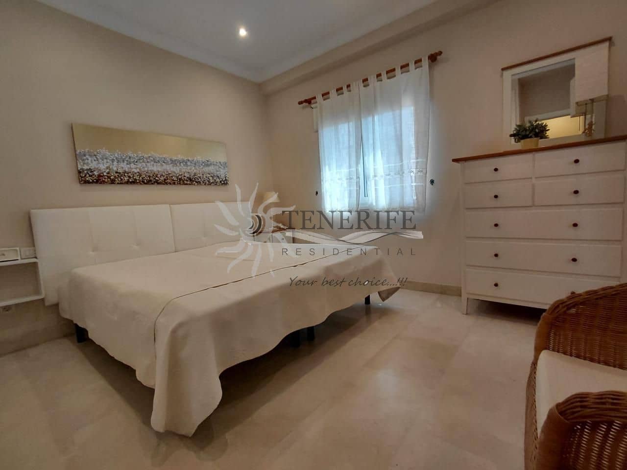 2 soverom Leilighet til salgs i Costa Adeje med garasje - € 750 000 (Ref: 9758184)