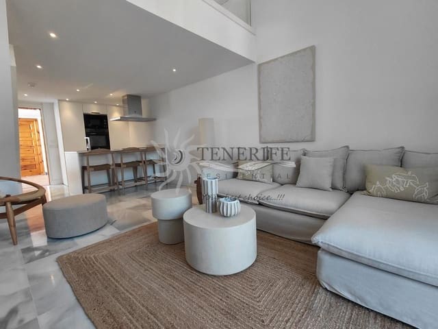 Piso de 2 habitaciones en Playa de las Americas, Arona en venta - 1.360.000 € (Ref: 9758185)