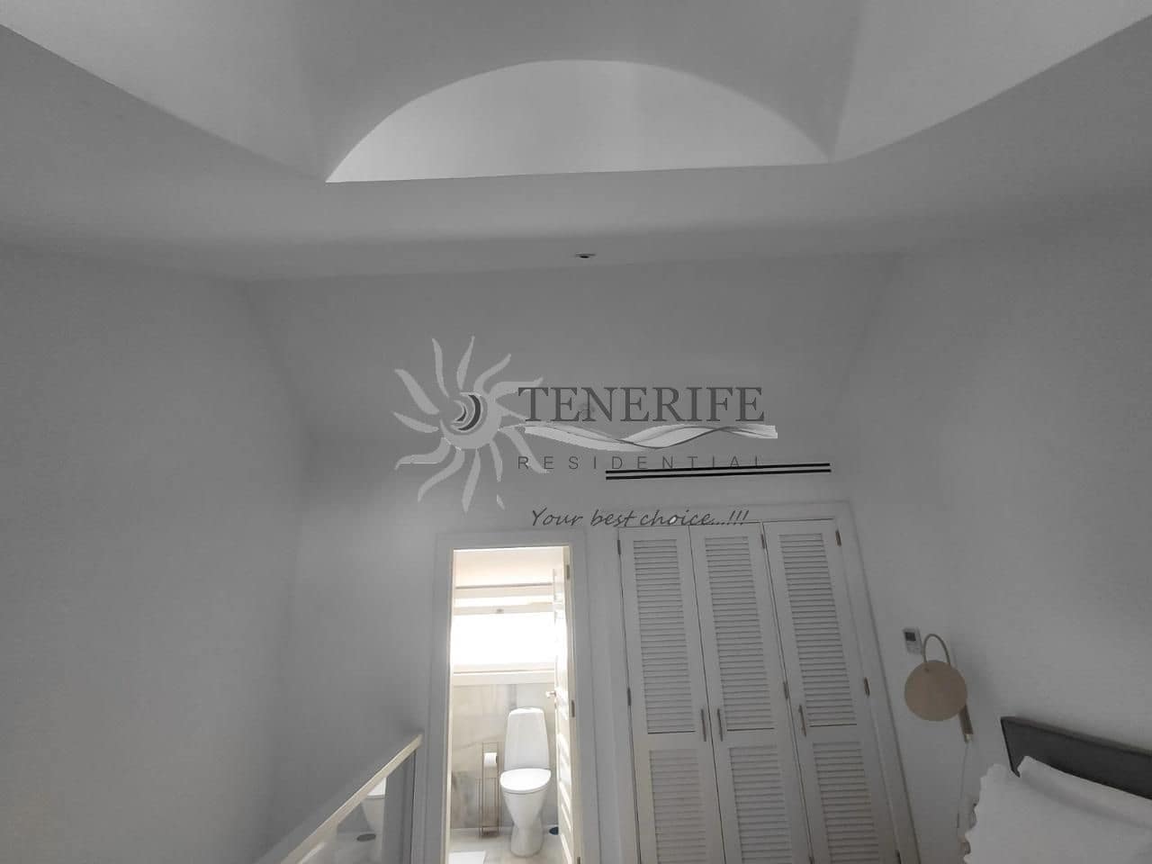 Piso de 2 habitaciones en Playa de las Americas en venta - 1.360.000 € (Ref: 9758185)