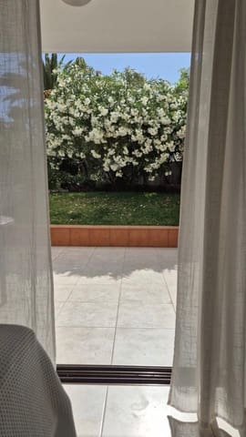 2 bedroom Flat for sale in San Eugenio Bajo, Adeje with garage - € 490,000 (Ref: 9758284)