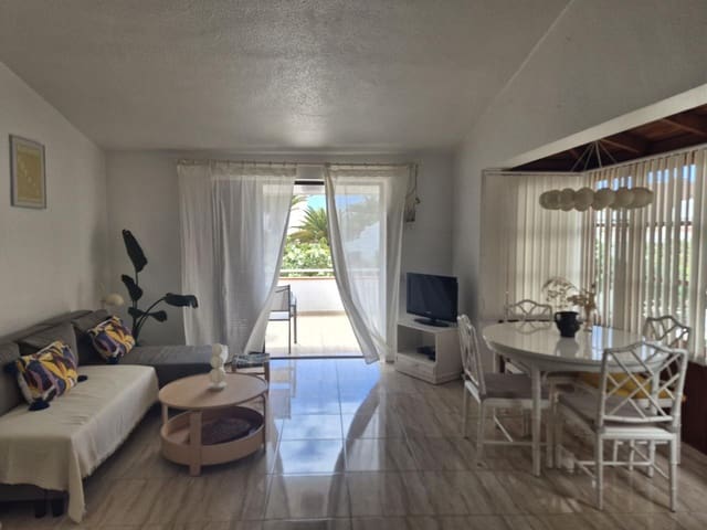 2 bedroom Flat for sale in San Eugenio Bajo, Adeje with garage - € 490,000 (Ref: 9758284)
