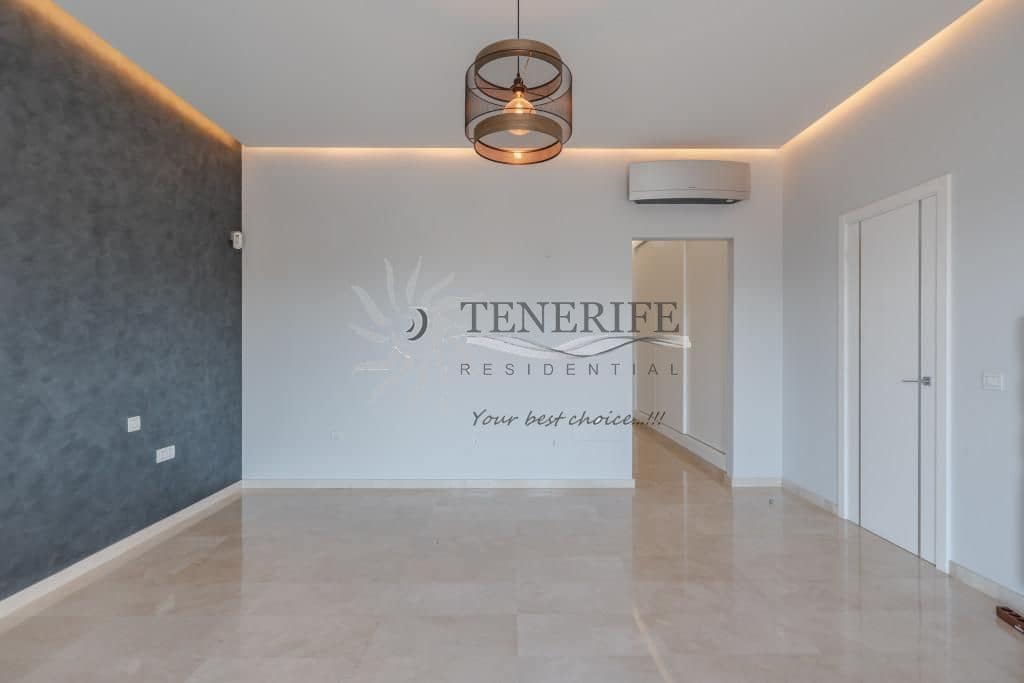 Chalet de 5 habitaciones en Costa Adeje en venta con piscina garaje - 2.100.000 € (Ref: 9788015)