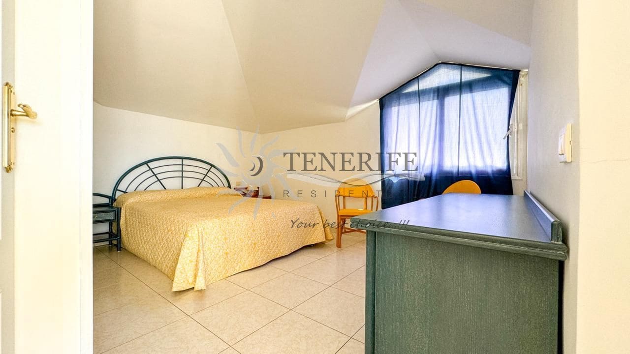 2 soverom Leilighet til salgs i Los Cristianos med garasje - € 650 000 (Ref: 9795105)