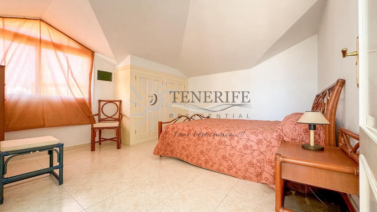 2 soverom Leilighet til salgs i Los Cristianos med garasje - € 650 000 (Ref: 9795105)