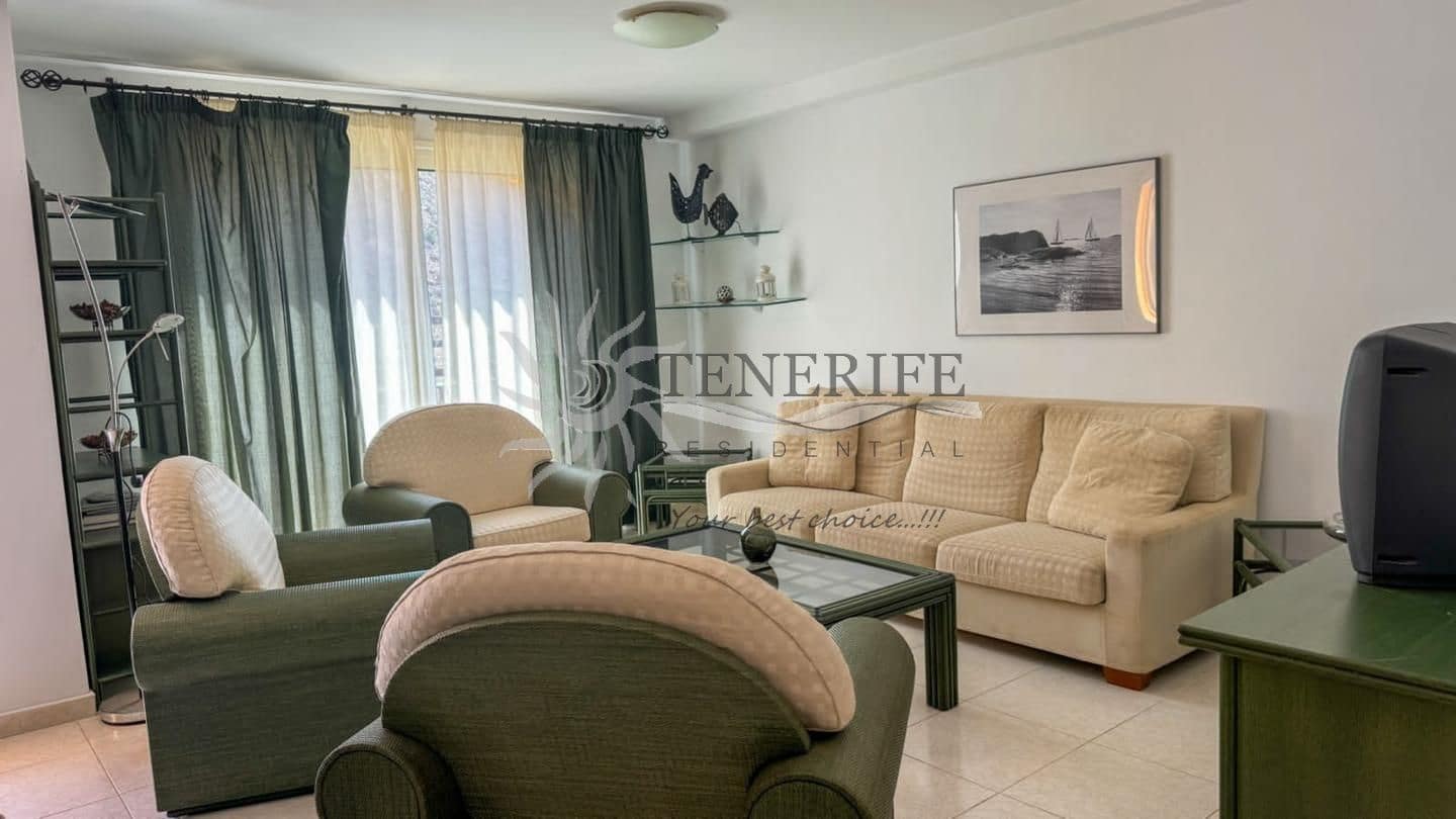 2 soverom Leilighet til salgs i Los Cristianos med garasje - € 650 000 (Ref: 9795105)