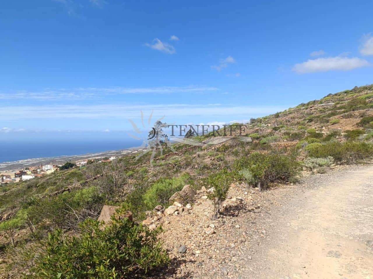 Grunde uden byggetilladelser til salg i Tejina de Guia de Isora - € 120.000 (Ref: 9807215)