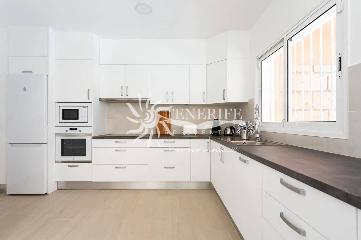 4 sypialnia Willa na sprzedaż w El Madronal z garażem - 1 390 000 € (Ref: 9807217)