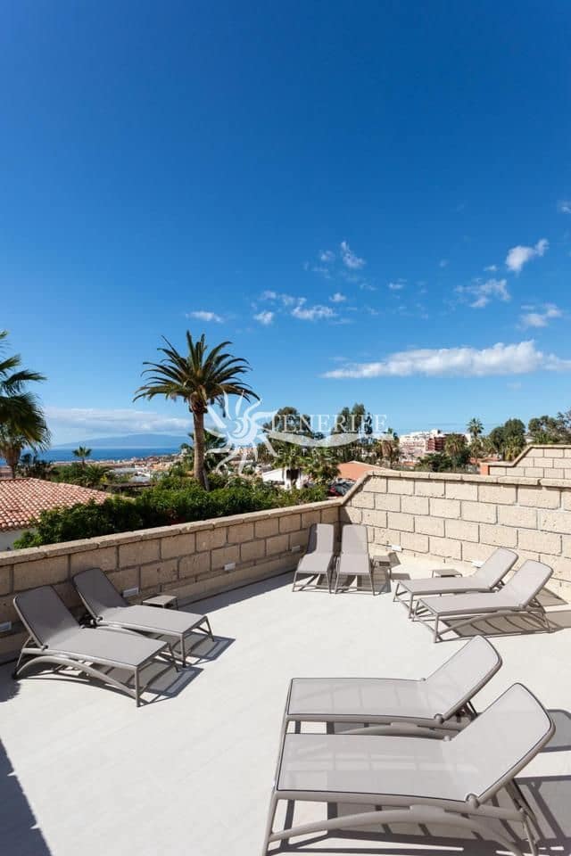 4 sypialnia Willa na sprzedaż w El Madronal z garażem - 1 390 000 € (Ref: 9807217)